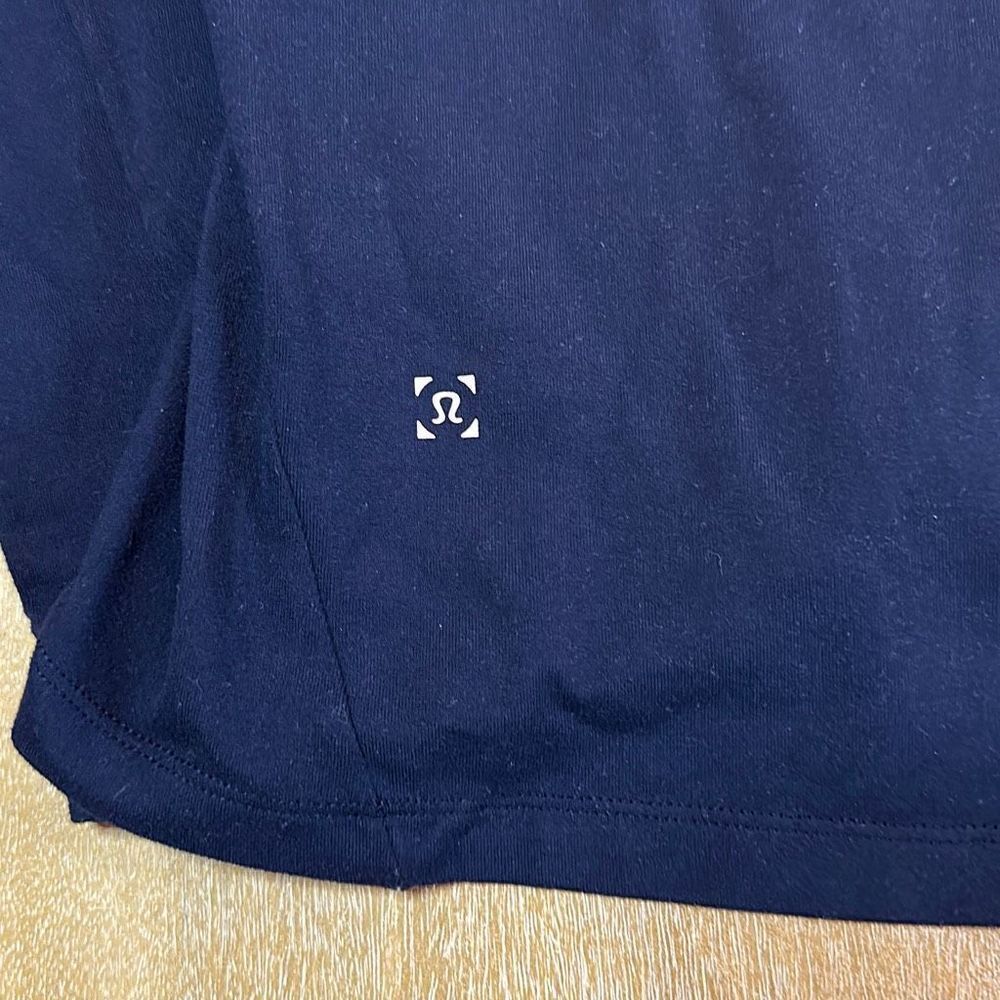 Lululemon Surge‎ Warm Long Sleeve - Picture 2 of 5